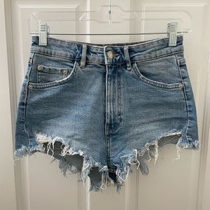 zara cutoff shorts